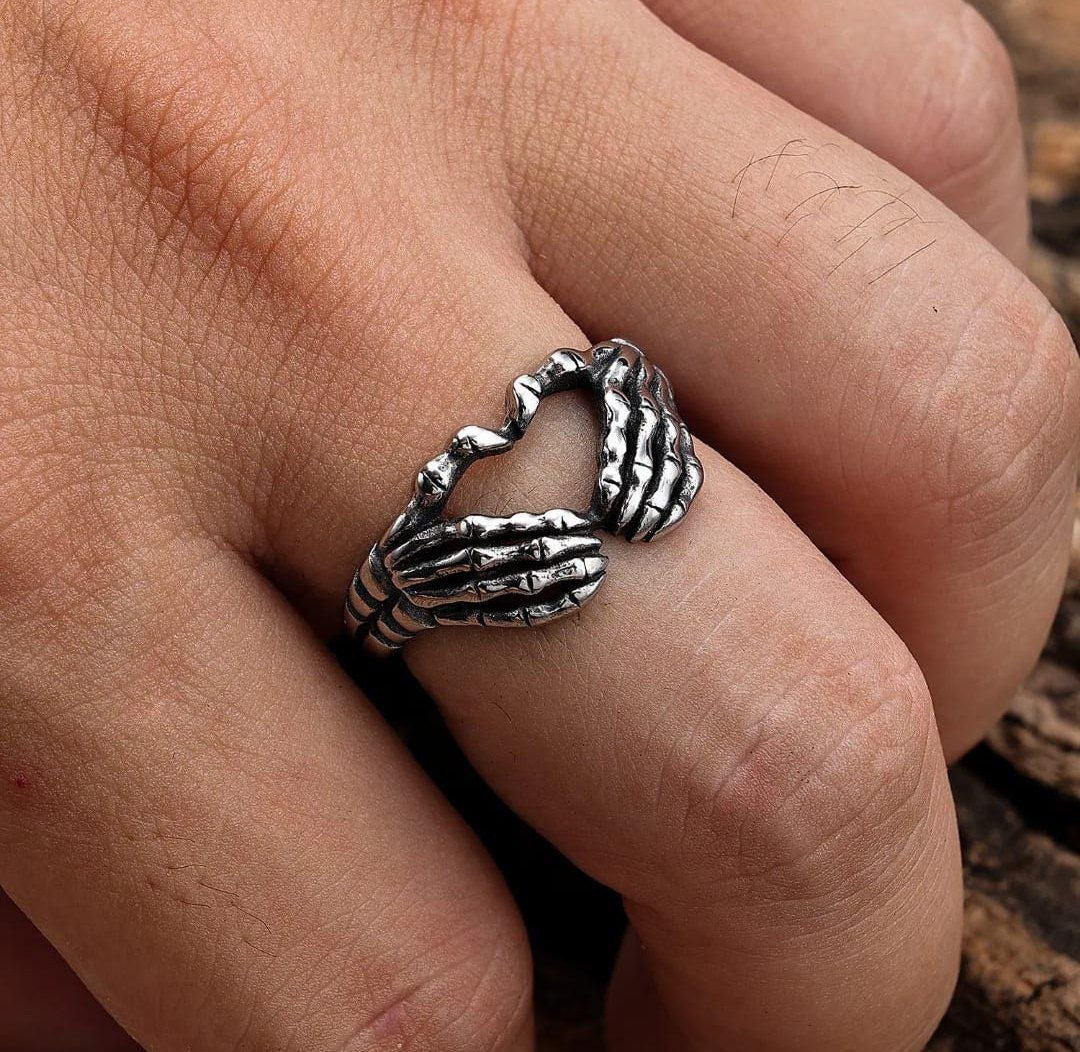 Skeleton Heart Gothic Ring