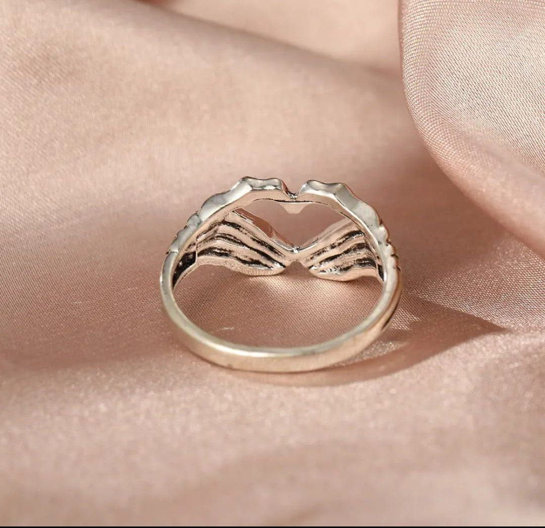 Skeleton Heart Gothic Ring