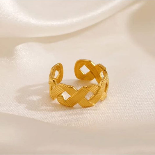 Golden Criss-Cross Adjustable Ring