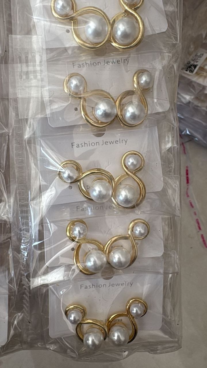 Pearl Swirl Statement Earrings – Korean Style