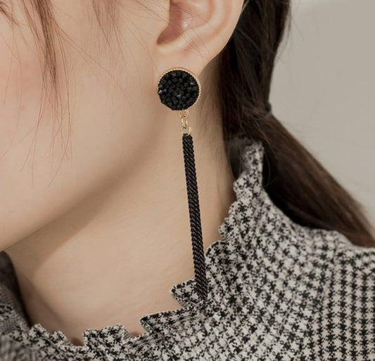 Korean Style Black Tassel Earrings – Long Chain Drop Design