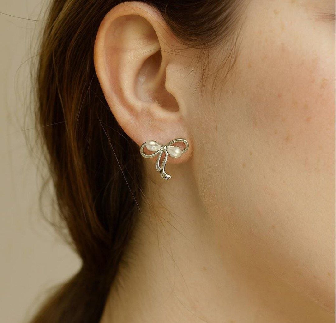 Korean Style Bow Pearl Stud Earrings – Silver Minimal Design