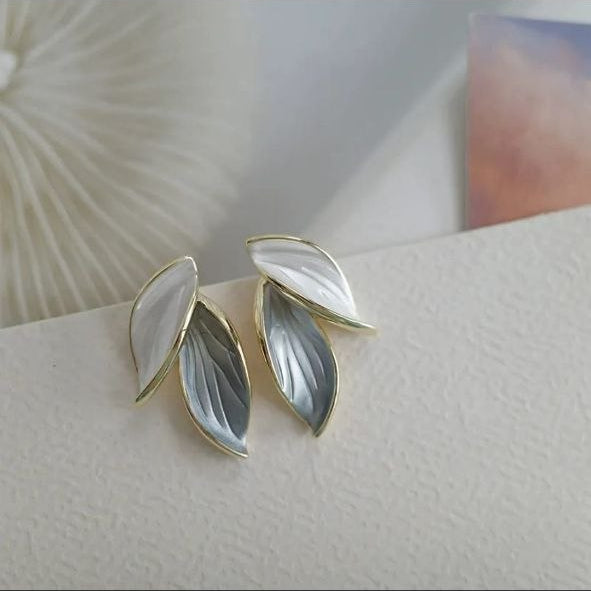 Korean Style Leaf Stud Earrings – Silver Minimal Elegant Design