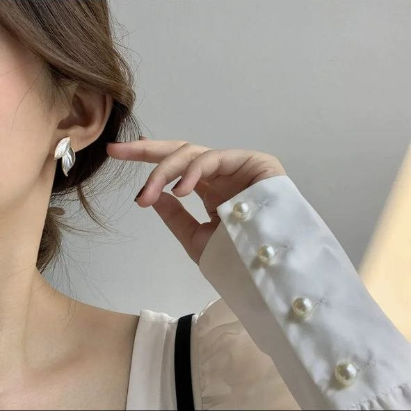 Korean Style Leaf Stud Earrings – Silver Minimal Elegant Design