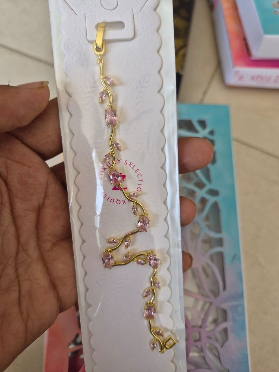 Anti-Tarnish Gold Tulip Bracelet for Women