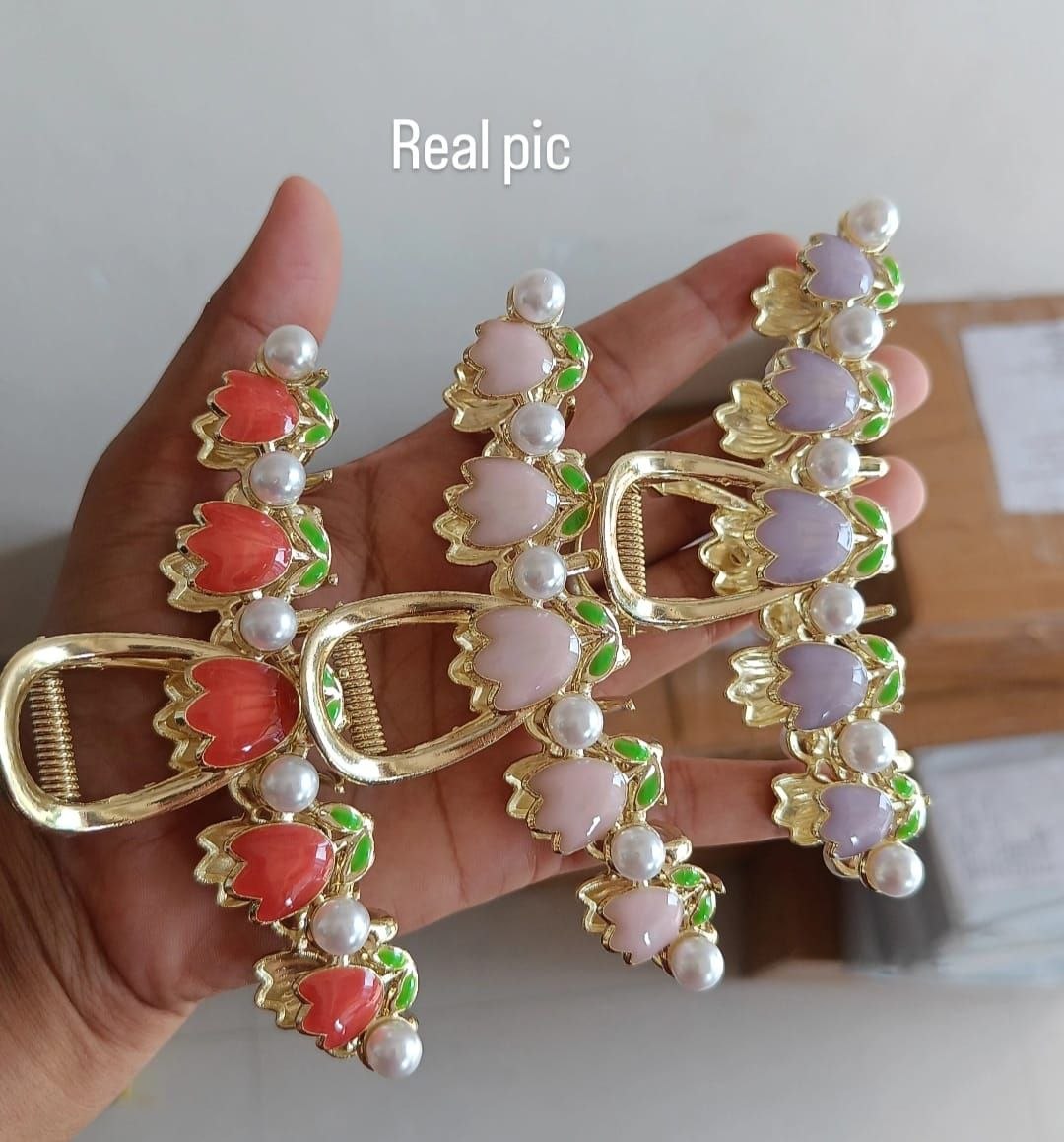 Korean Metal Tulip Pearl Hair Clutcher