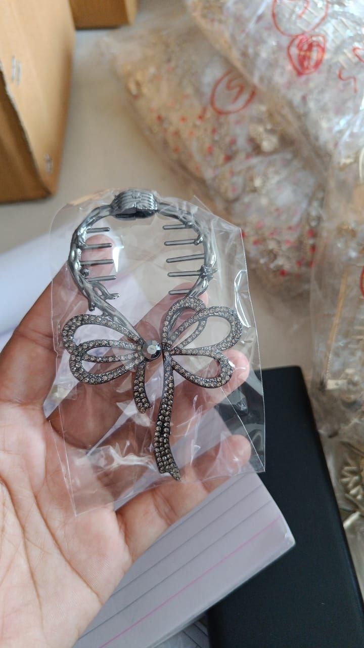 Korean Metal Diamond Bow Hair Claw Clutcher