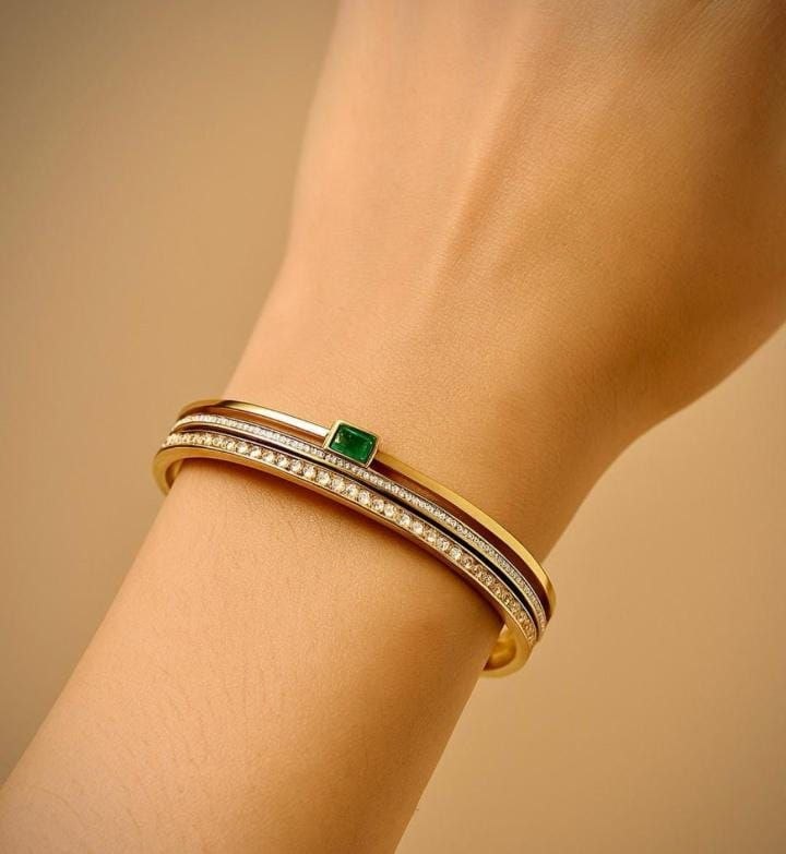 Anti-Tarnish Emerald Green Stone Bracelet Regular Size