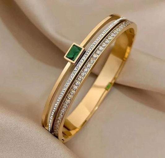 Anti-Tarnish Emerald Green Stone Bracelet Regular Size