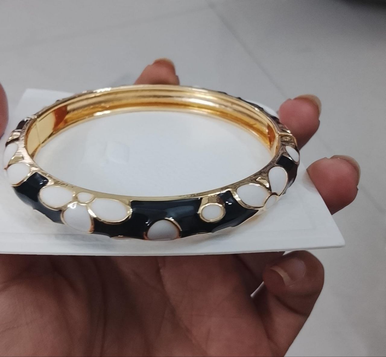 Elegant Minakari Big Flower Kada