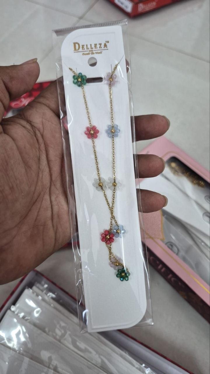 Anti Tarnish Pearl & Multicolor Flower Necklace – Premium Gold Chain