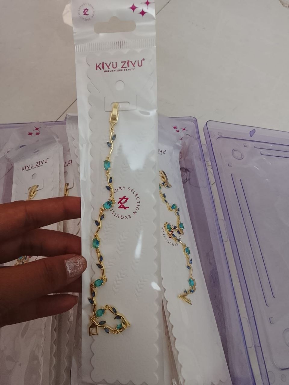 Anti-Tarnish Gold Tulip Bracelet for Women