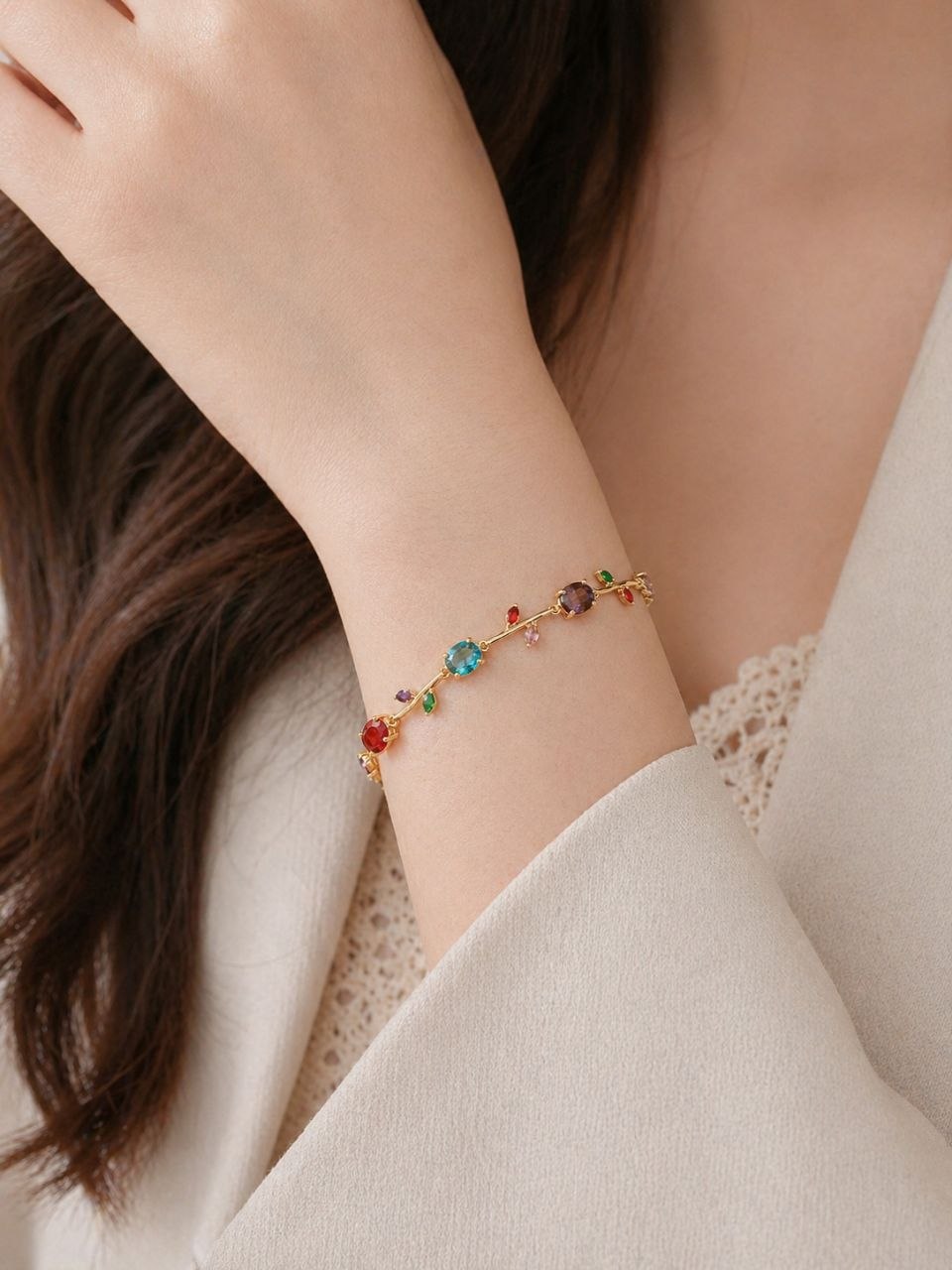 Anti-Tarnish Gold Tulip Bracelet for Women