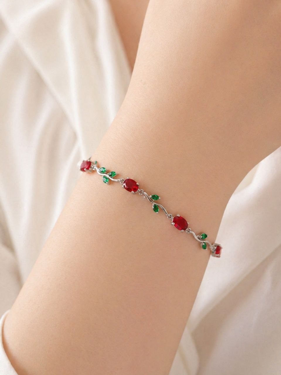 Anti-Tarnish Silver Tulip Bracelet for Women
