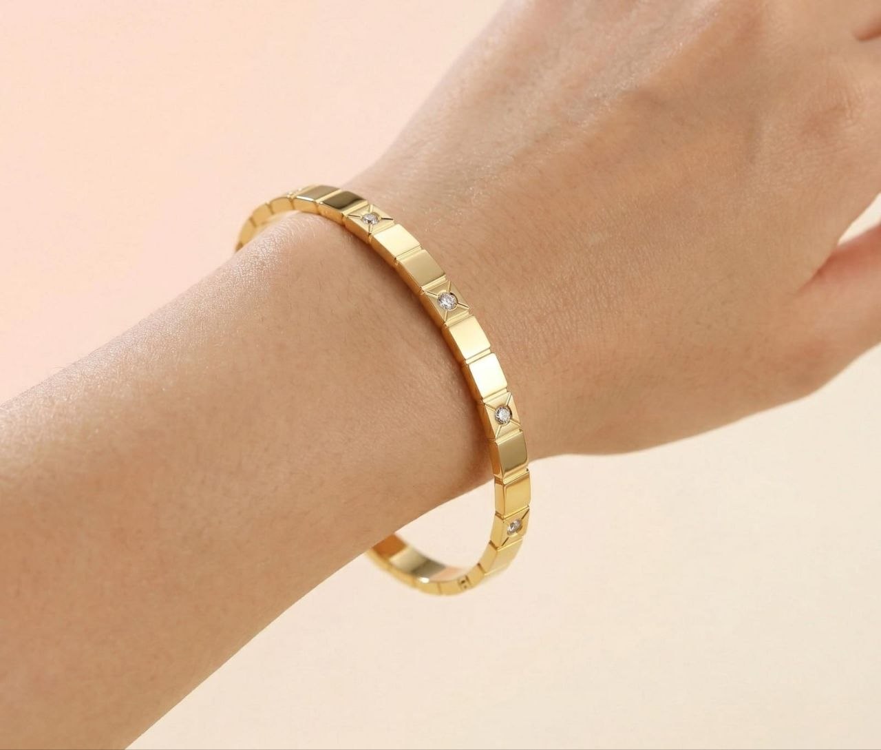 Premium Anti Tarnish Gold Plated Crystal Bracelet