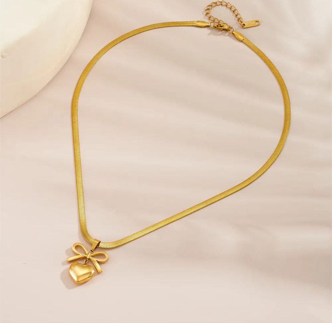 Anti Tarnish Bow Heart Snake Chain Necklace