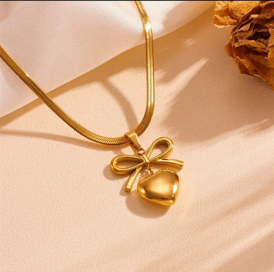 Anti Tarnish Bow Heart Snake Chain Necklace