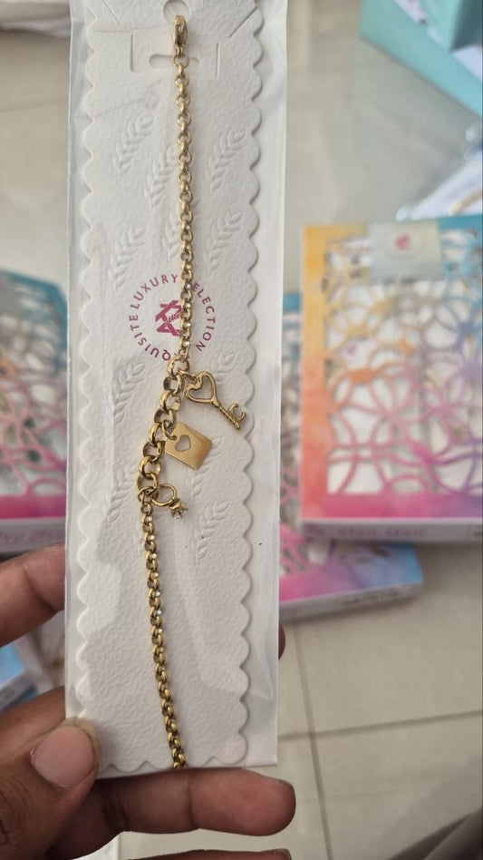 Kiyu Ziyu Love Lock Charm Bracelet