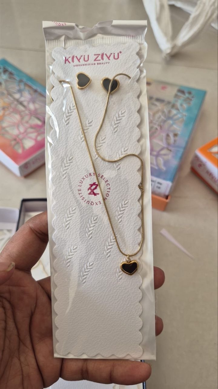 Kiyu Ziyu Anti Tarnish Elegant Love Heart Necklace Set