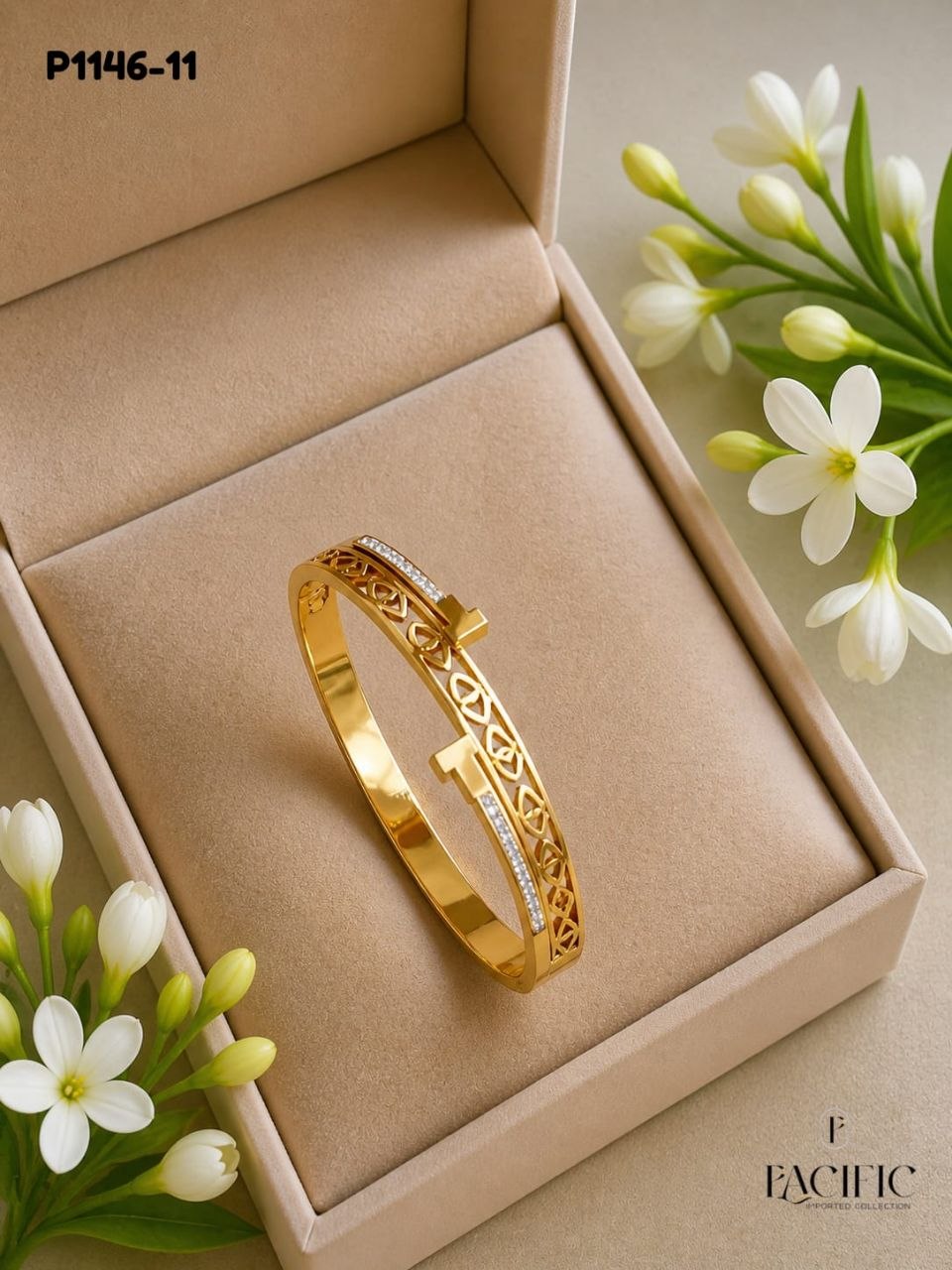Anti Tarnish Gold Cutwork Crystal Bracelet for Women