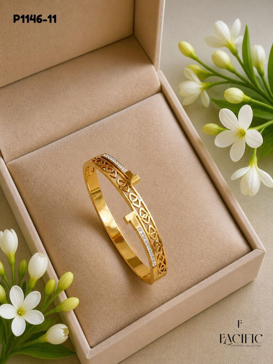 Anti Tarnish Gold Cutwork Crystal Bracelet for Women