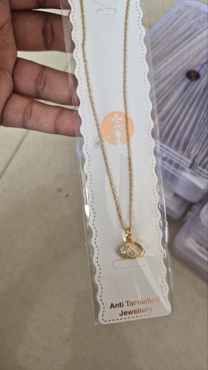 Elegant Gold & Rose Gold Shell Pearl Pendant Necklace for Women