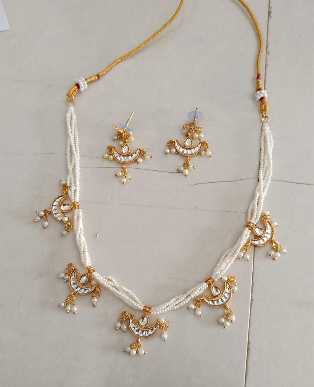 Traditional neckless with earring set