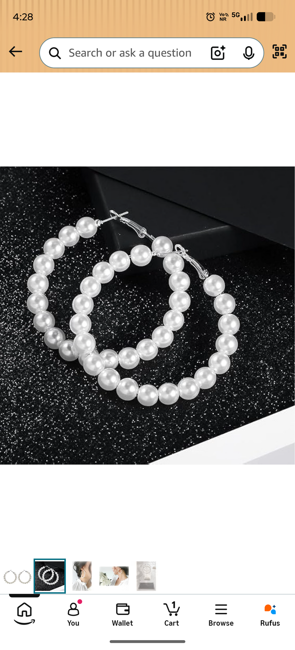 Pearl round earring