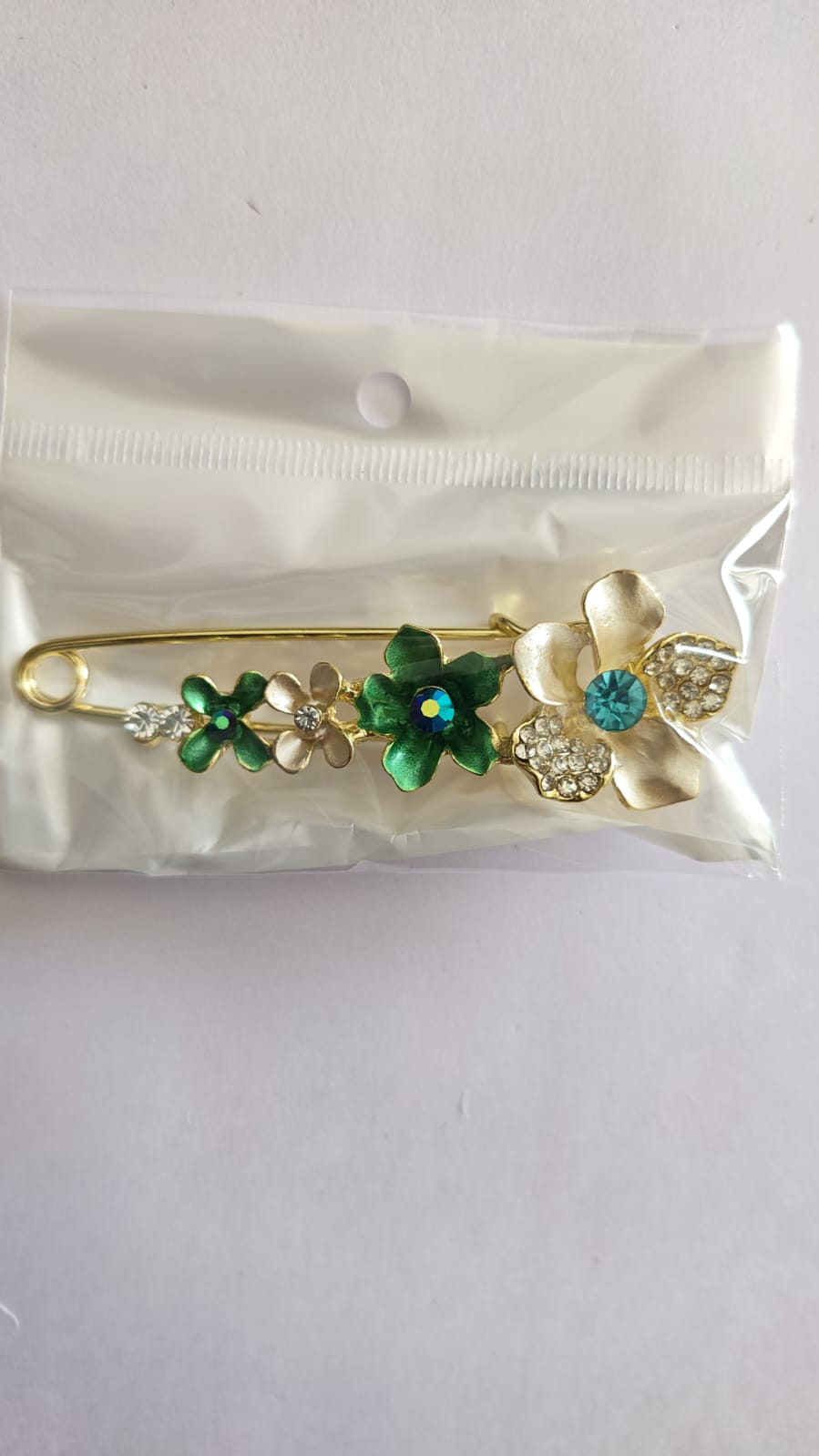 Hair and cloth brooch