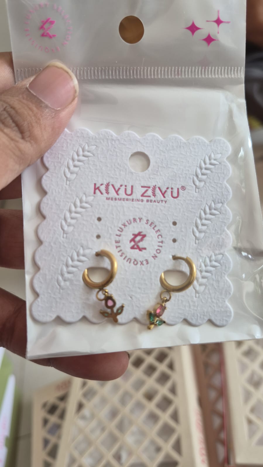 Kiyu ziyu anti tarnished tulip hoop earrings
