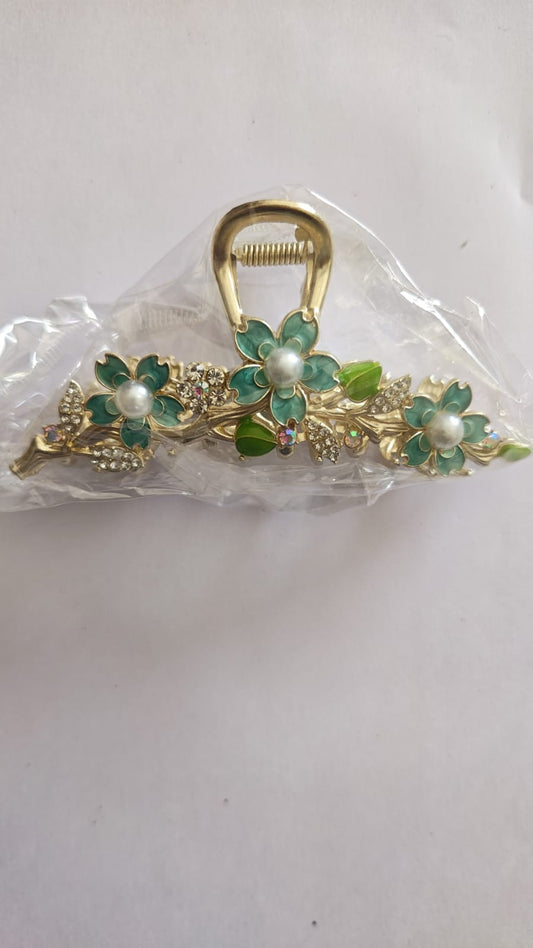 Korean metal hair claw at 120