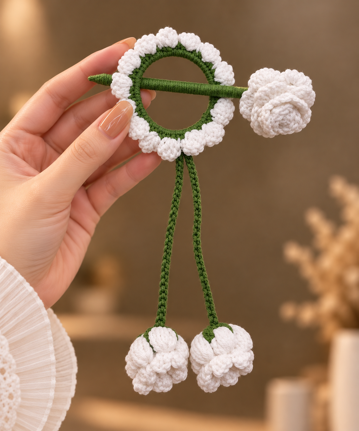 crochet floral hair bun stick with white rose/daisy-like flowers and green vines