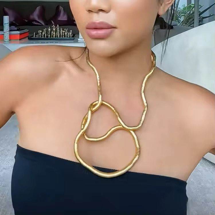 Golden Snake Bendable Necklace – Multi-Way Wearable Jewelry | Viral Foldable Choker | Necklace