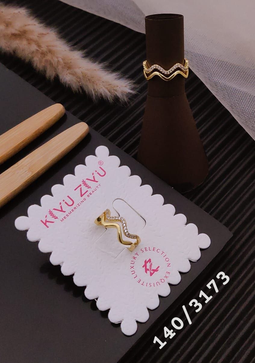 Kiyu Ziyu Anti Tarnish Wave Zircon Ring