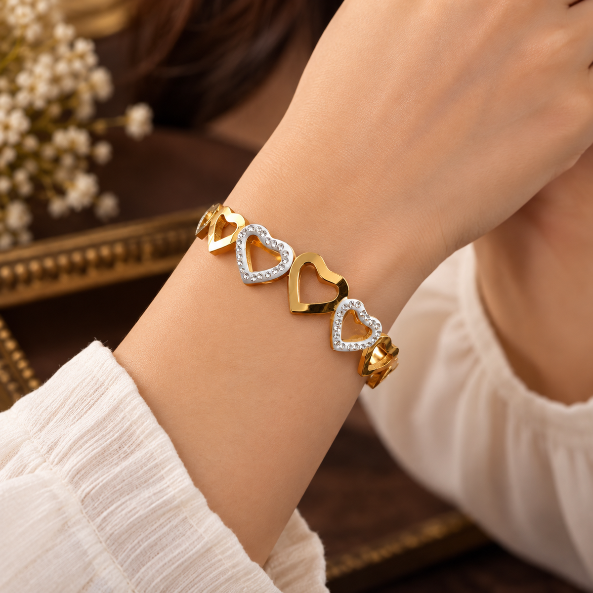 Anti-Tarnish Heart Charm Adjustable Bracelet