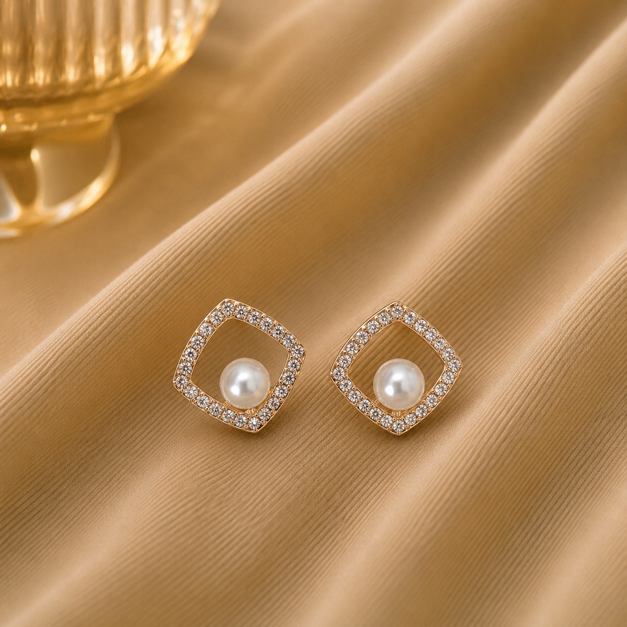 Korean Design Square Pearl Earring