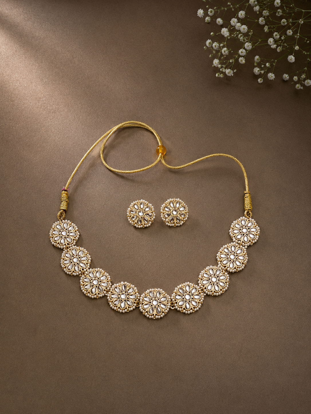 Traditional necklace set for women