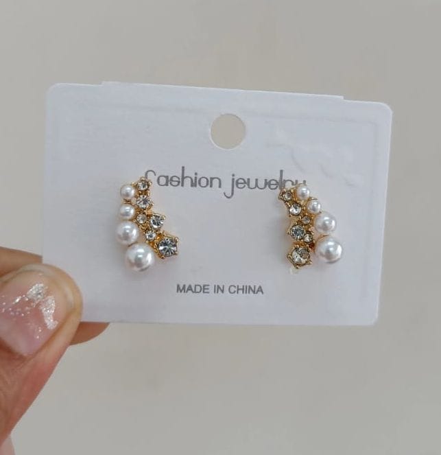 Minimal crystal Ear cuff- stylish earring