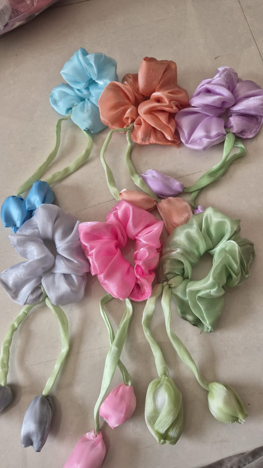 Set of 6 Tulip scrunchies