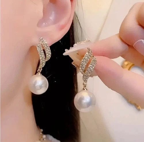 Korean hanging pearl earrings