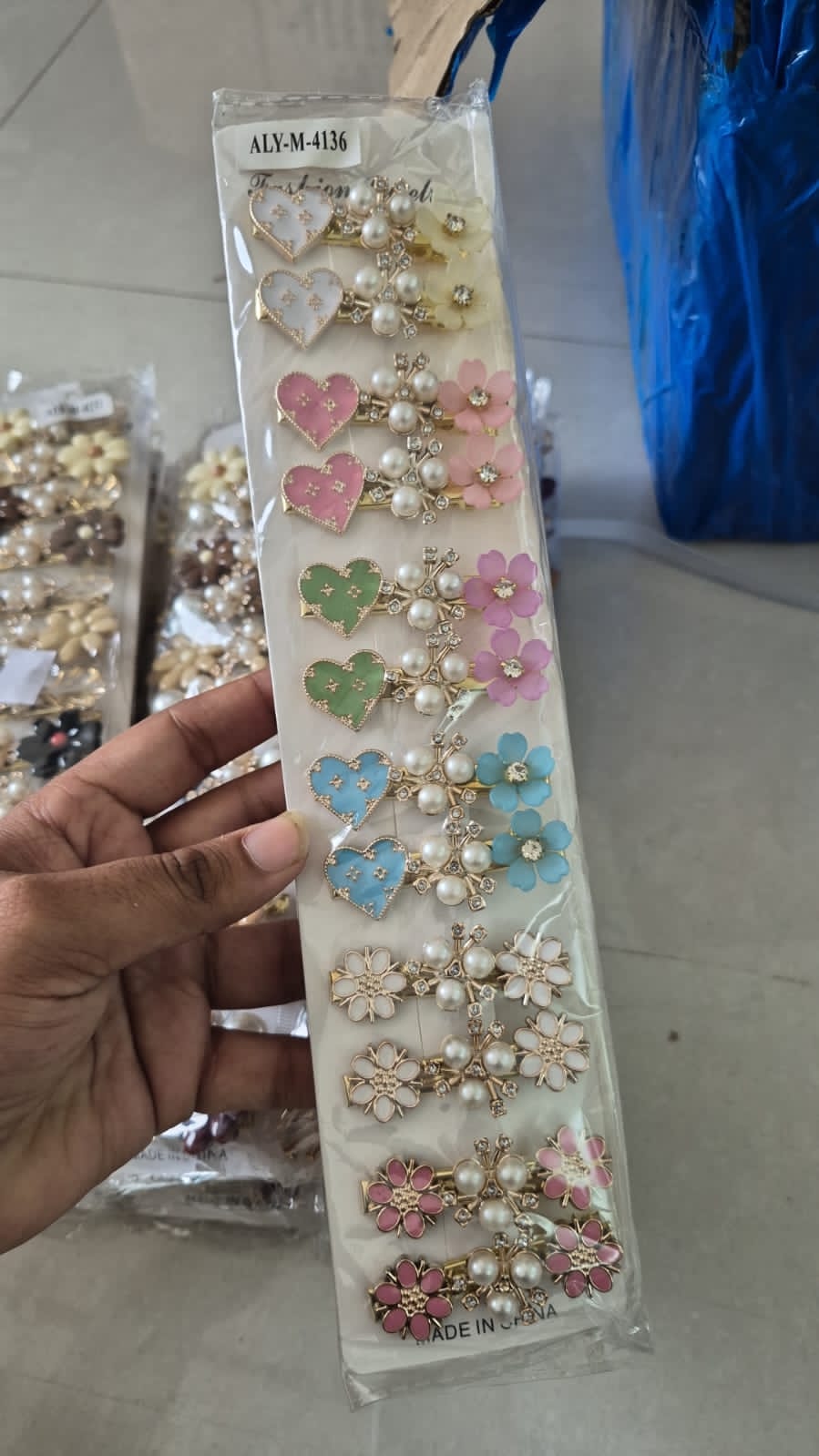 Heart & Floral Pearl Hair Clips – Set of 12
