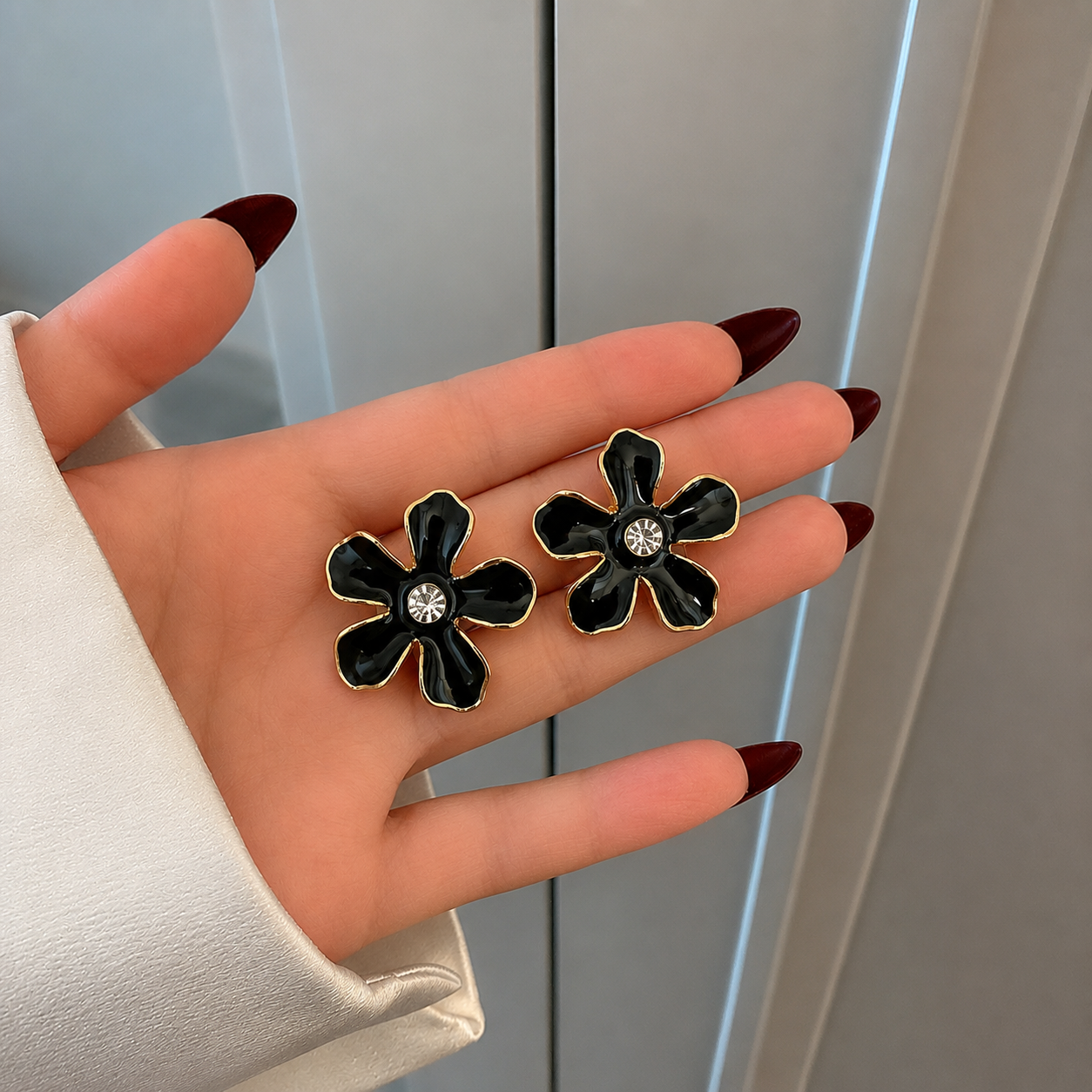 Korean Fashion Black Flower Earring