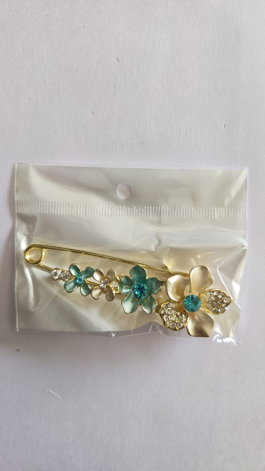 Hair and cloth brooch
