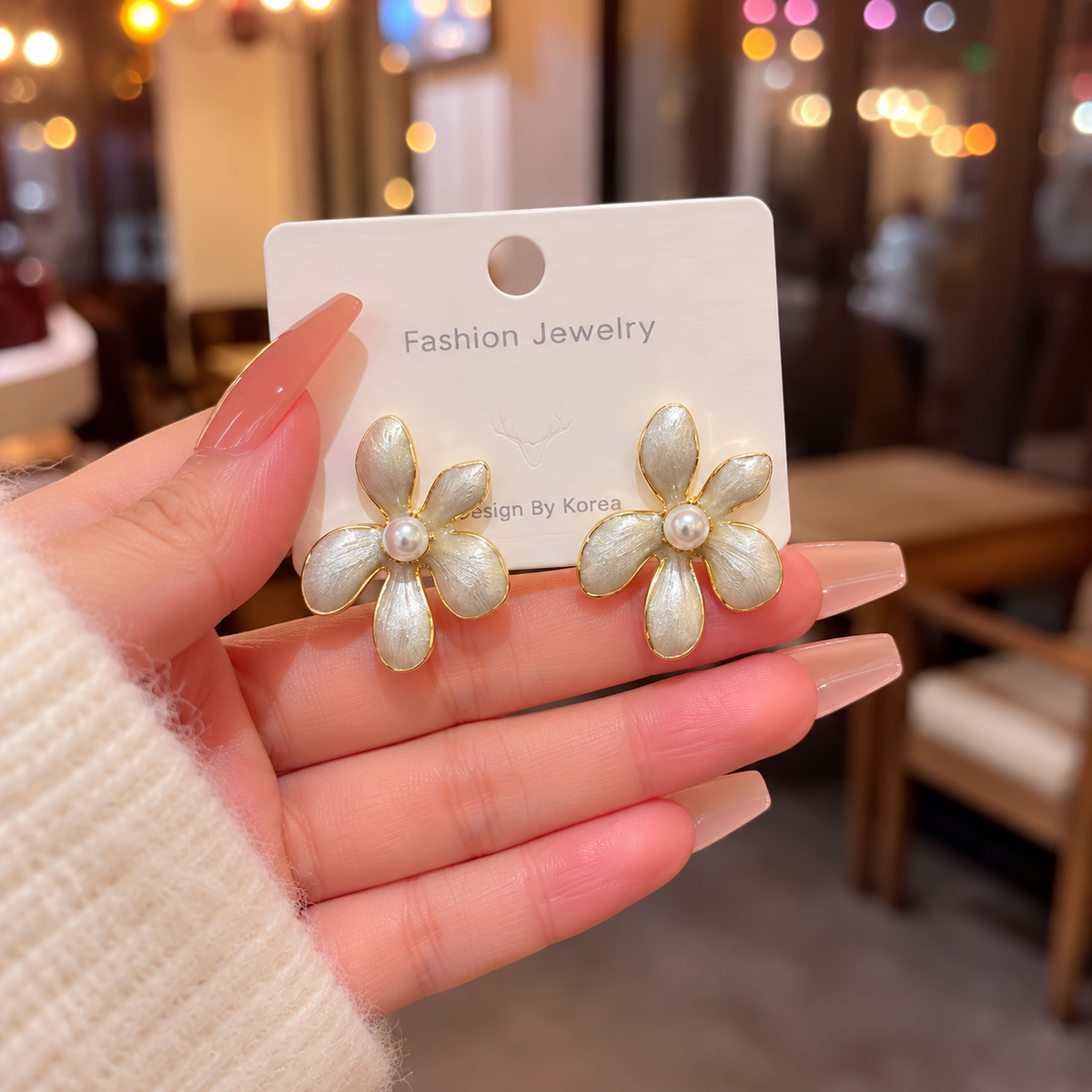 Korean-style enamel flower stud earring