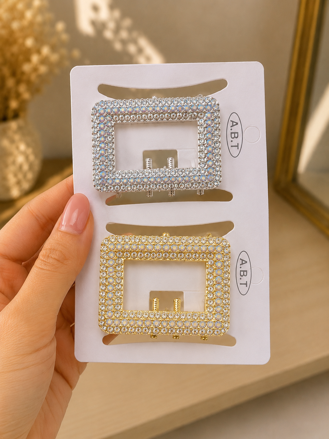 Set of 2 pcs heavy metal material with diamond hair claw