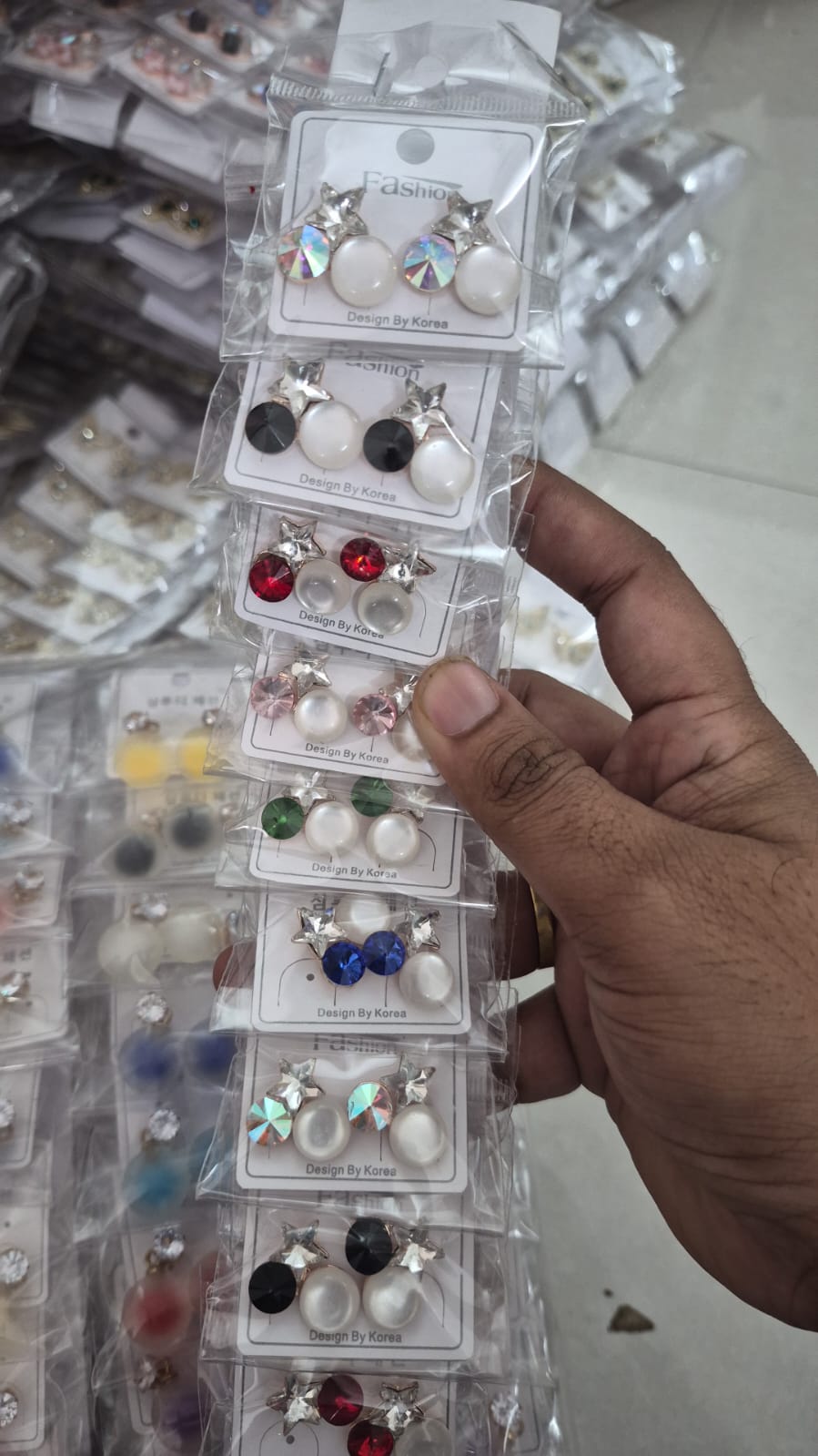 Monalisa crystal stud earring