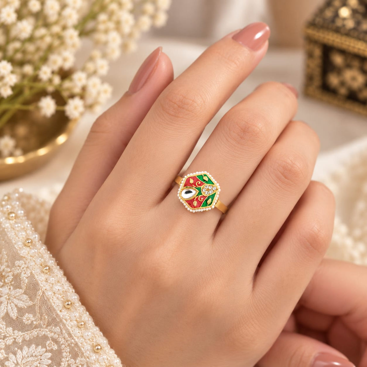 Traditional red and green ring
