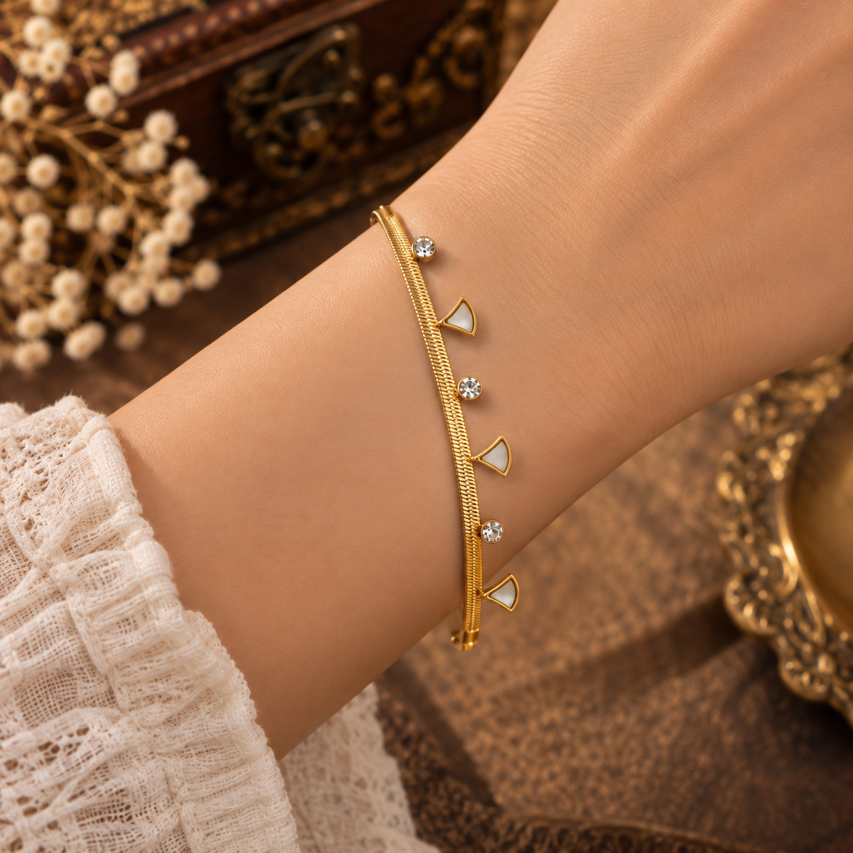 Premium Fan Charm Crystal Bracelet