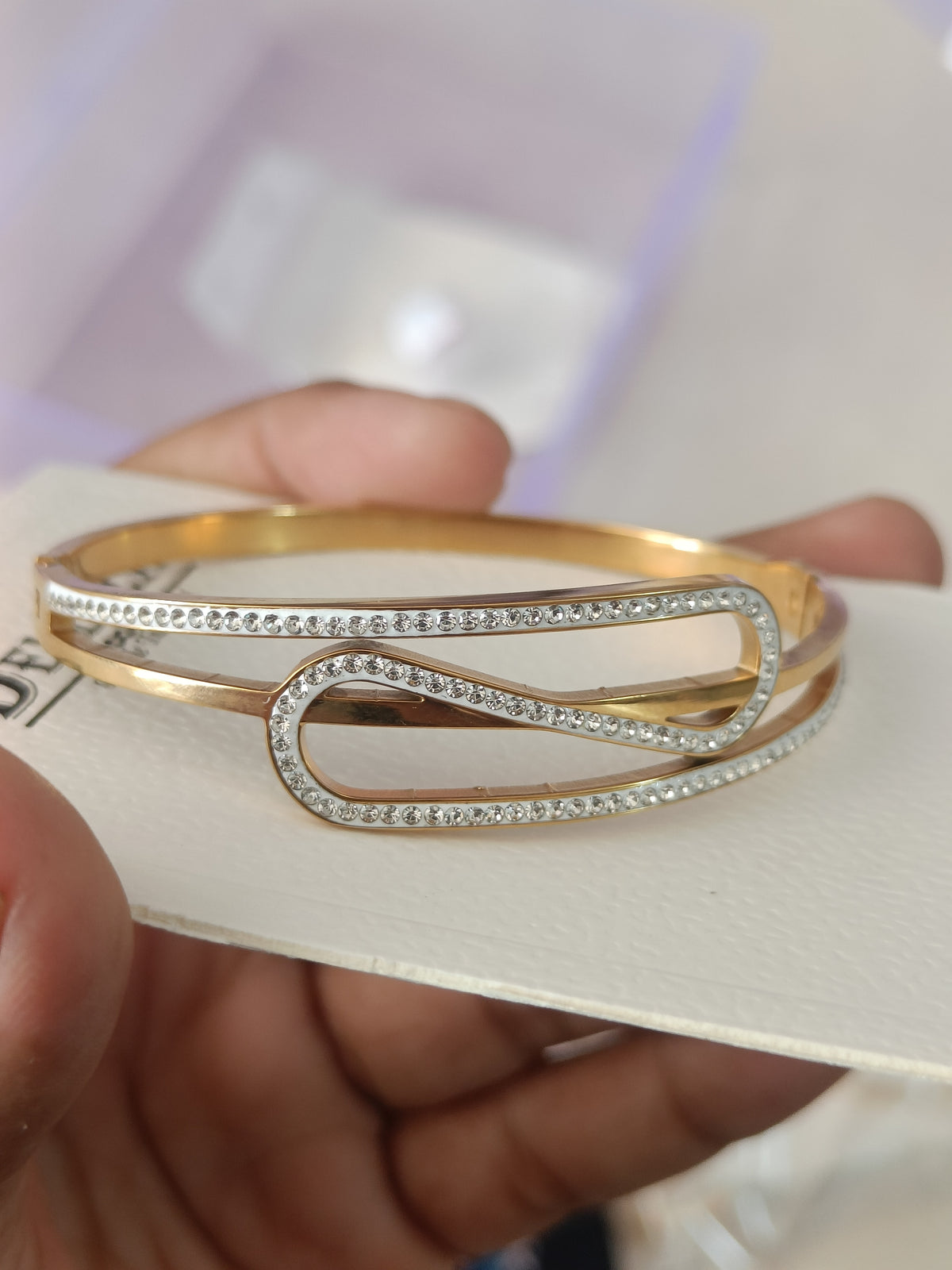 Anti-Tarnish Infinity Loop Diamond Bracelet