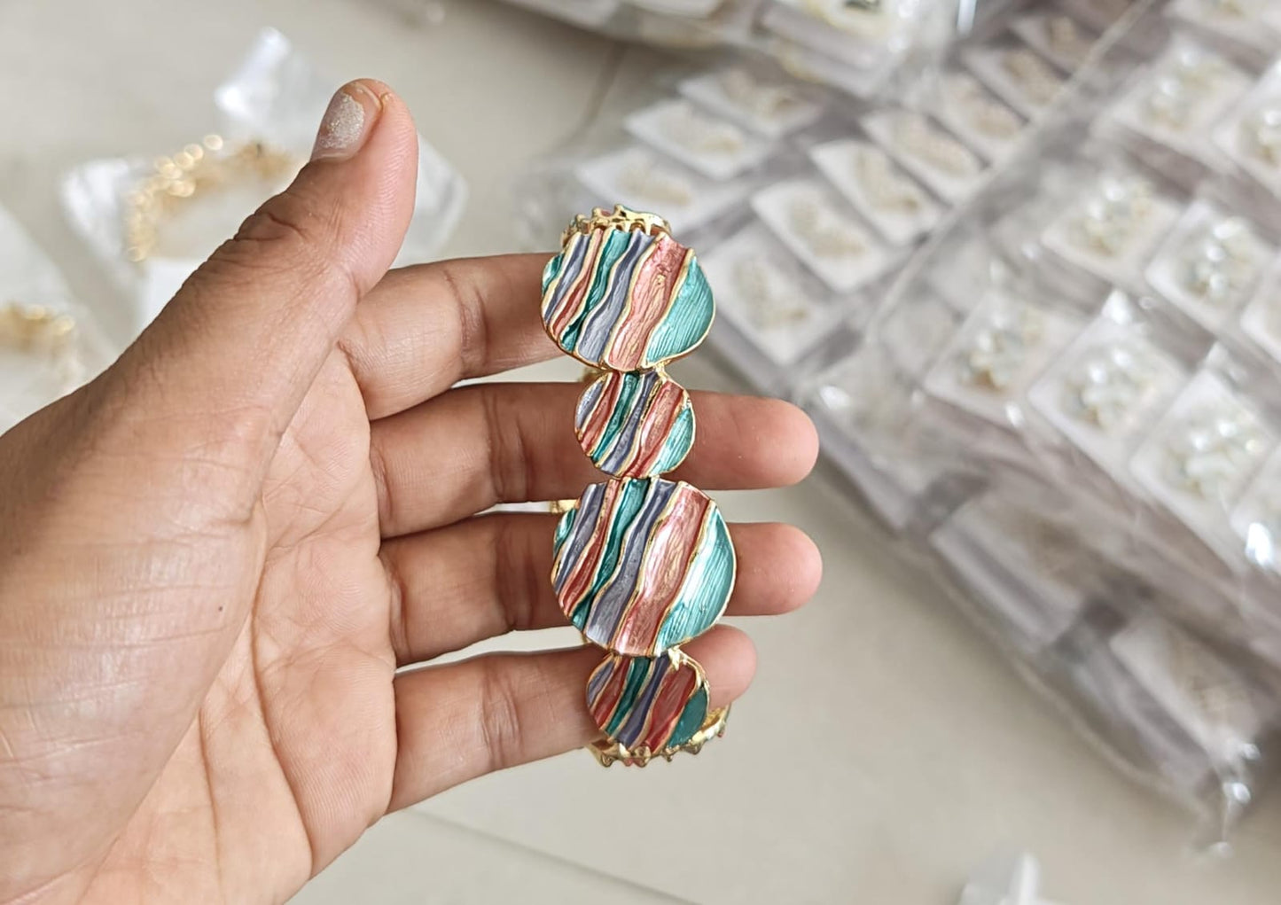 Stretchable enamel abstract circular designs bracelet regular size